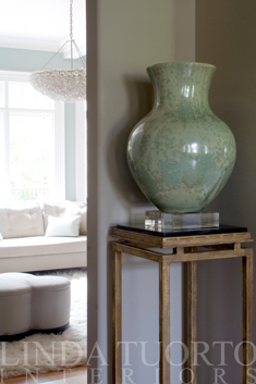 Linda Tuorto | Portfolio | Vase